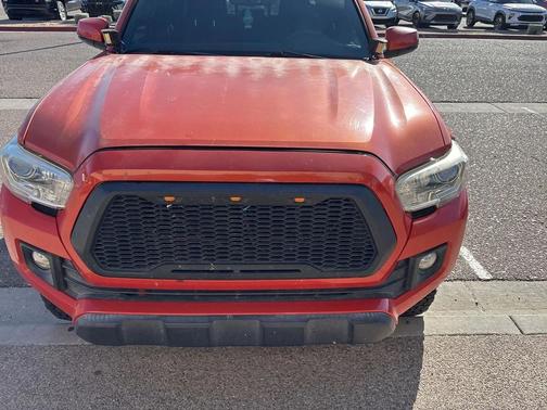 2016 Toyota Tacoma SR