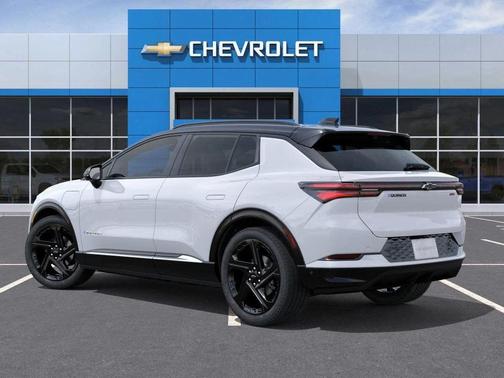 Polar White Tricoat 2026 Chevrolet Equinox EV RS