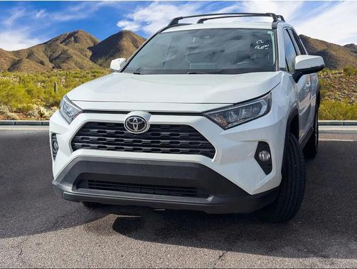2020 Toyota RAV4 XLE