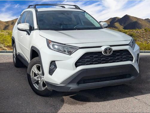 2020 Toyota RAV4 XLE