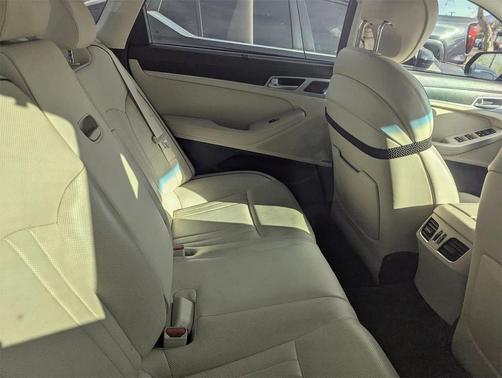 2015 Hyundai Genesis 3.8