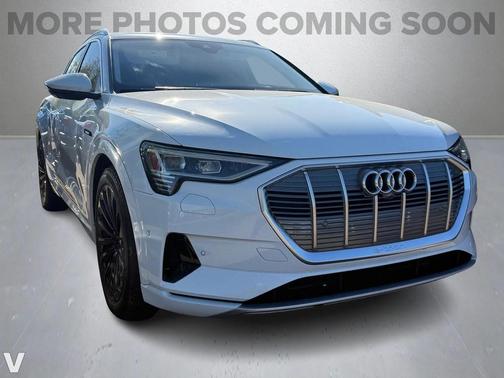 2019 Audi e-tron Premium Plus