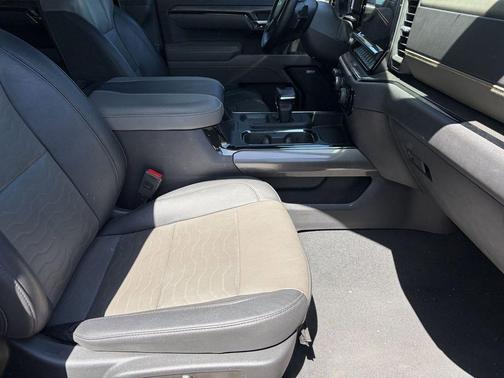 Sterling Gray Metallic 2023 Chevrolet Silverado 1500 ZR2