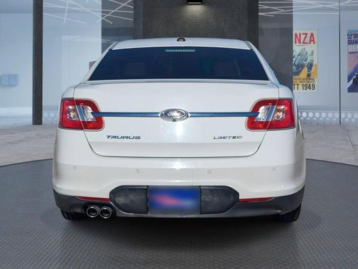 2010 Ford Taurus Limited