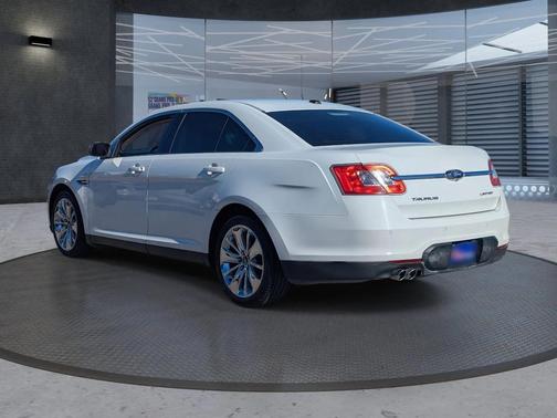 2010 Ford Taurus Limited