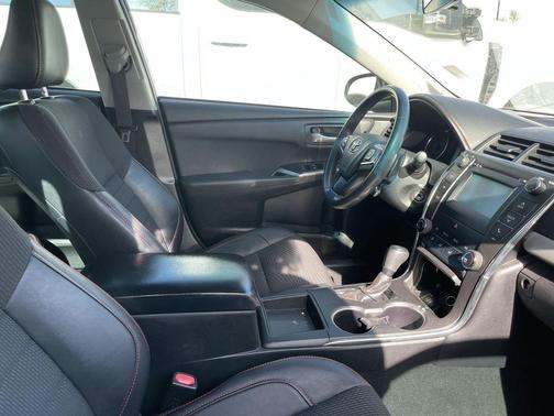 Gray 2017 Toyota Camry XSE