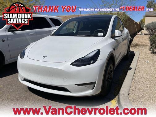 Pearl White Multi-Coat 2025 Tesla Model Y Long Range Dual Motor All-Wheel Drive