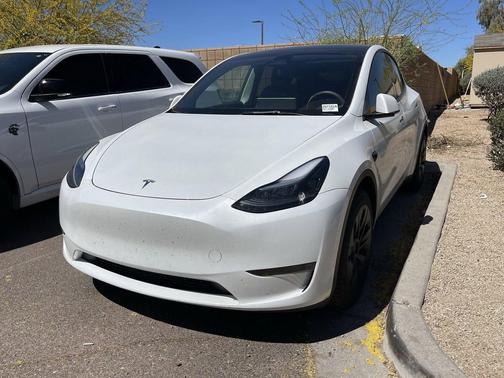 Pearl White Multi-Coat 2025 Tesla Model Y Long Range Dual Motor All-Wheel Drive