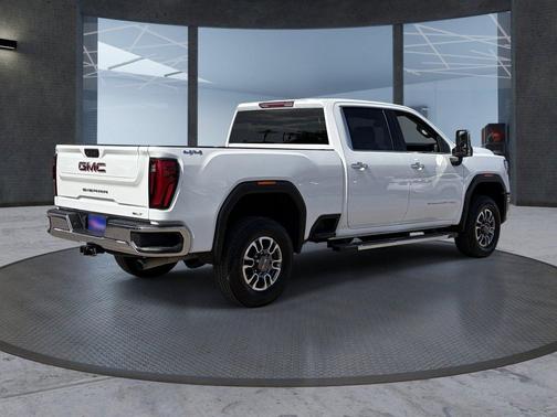 Summit White 2025 GMC Sierra 2500 SLT