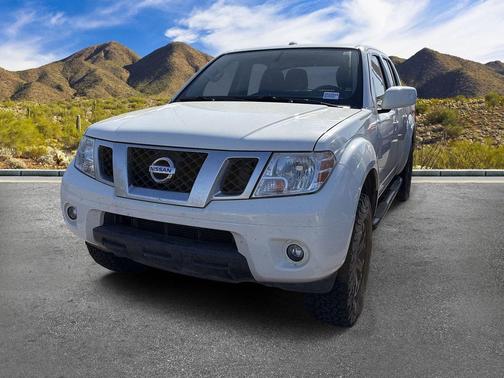Glacier White 2017 Nissan Frontier PRO-4X