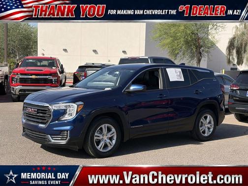 Marine Metallic 2022 GMC Terrain SLE