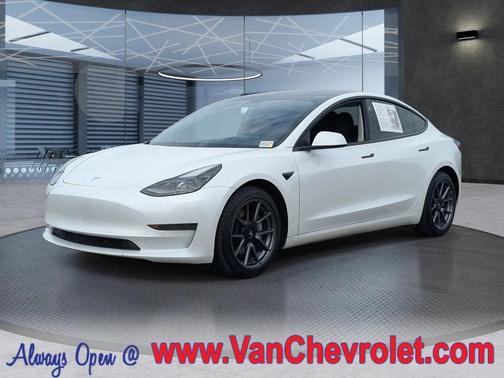 2021 Tesla Model 3 Standard Range Plus