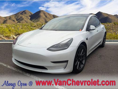 2021 Tesla Model 3 Standard Range Plus