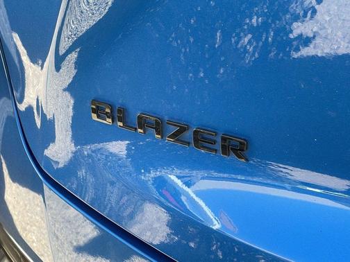 Bright Blue Metallic 2020 Chevrolet Blazer RS