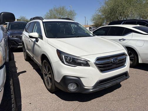 Crystal White Pearl 2019 Subaru Outback 2.5i Limited