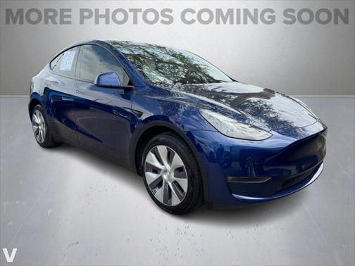 2022 Tesla Model Y Long Range Dual Motor All-Wheel Drive
