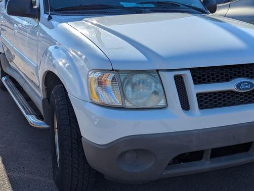 2002 Ford Explorer Sport Trac Base