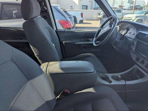 2002 Ford Explorer Sport Trac Base