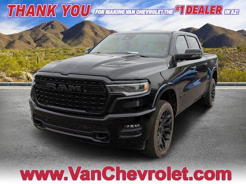 Diamond Black Crystal Pearlcoat 2025 RAM 1500 Limited