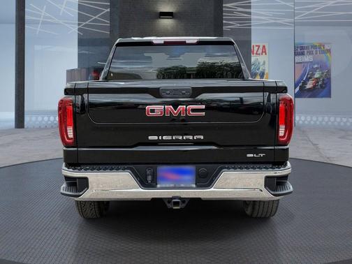 Onyx Black 2023 GMC Sierra 1500 SLT
