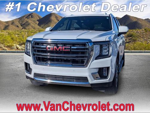 2023 GMC Yukon XL SLT