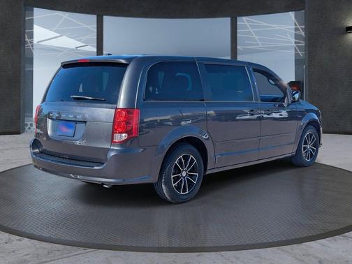 Granite Crystal Metallic Clearcoat 2016 Dodge Grand Caravan AVP/SE