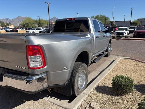 2020 RAM 3500 Tradesman Crew Cab 4x4 8' Box