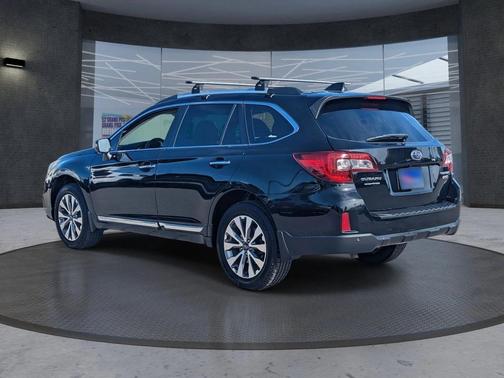 2017 Subaru Outback 2.5i Touring