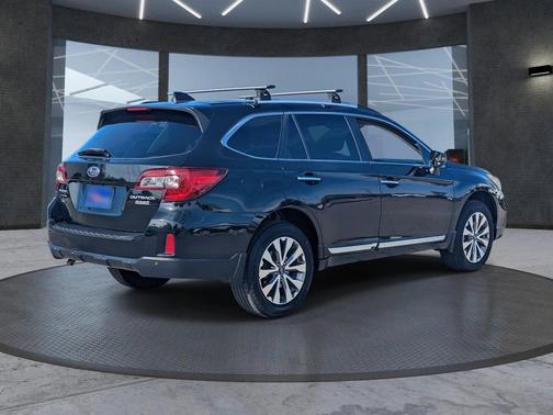 2017 Subaru Outback 2.5i Touring