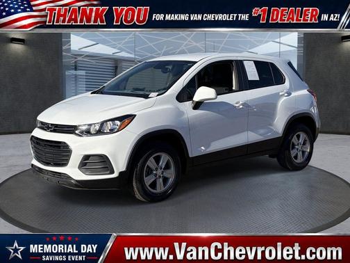 Summit White 2022 Chevrolet Trax LS