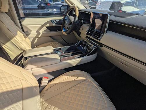 2018 Lincoln Navigator Select