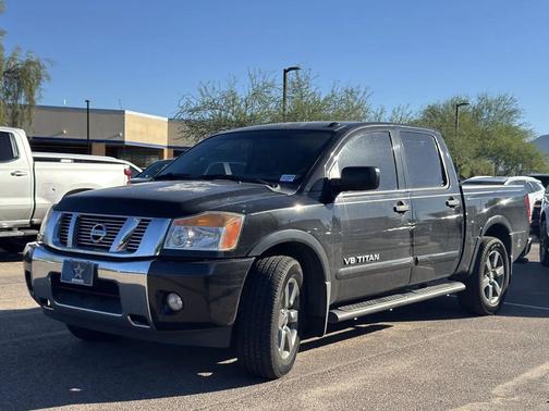 2015 Nissan Titan SV