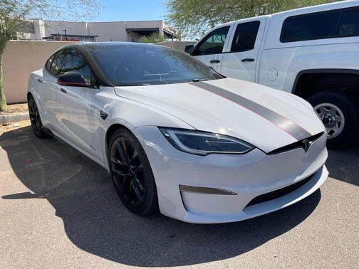 Deep Blue Metallic 2022 Tesla Model S Plaid