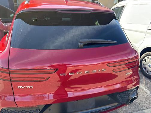 2023 Genesis GV70 2.5T AWD