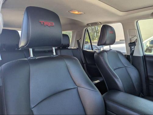 Blizzard Pearl 2018 Toyota 4Runner Limited