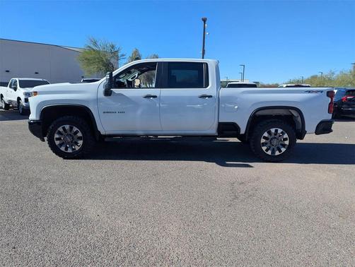 2024 Chevrolet Silverado 2500 Custom