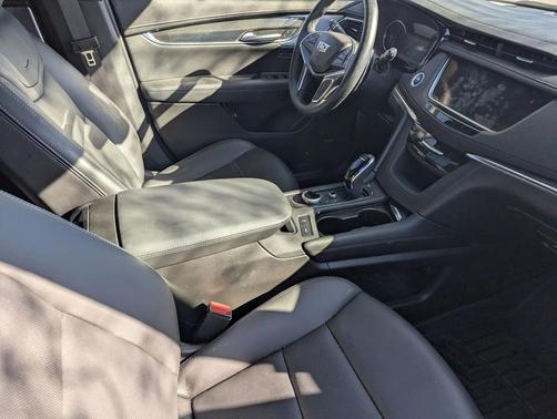 2024 Cadillac XT5 Sport