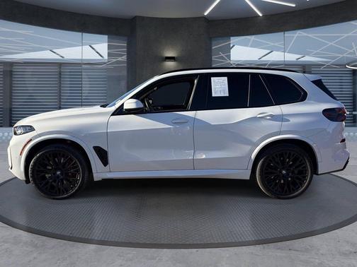 Alpine White 2025 BMW X5 sDrive40i