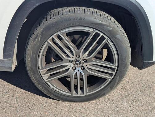 2025 Mercedes-Benz GLS 450 4MATIC