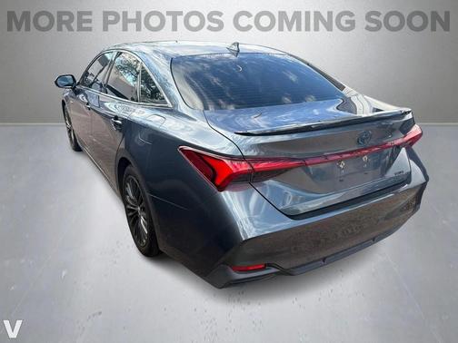 2019 Toyota Avalon Hybrid Limited
