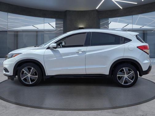 Platinum White Pearl 2021 Honda HR-V EX