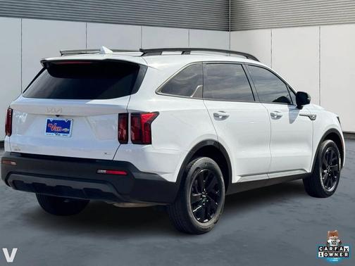 2023 Kia Sorento S