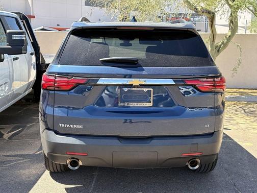 Northsky Blue Metallic 2023 Chevrolet Traverse LT Cloth