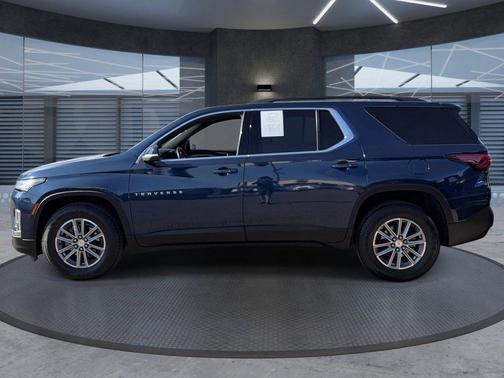 Northsky Blue Metallic 2023 Chevrolet Traverse LT Cloth