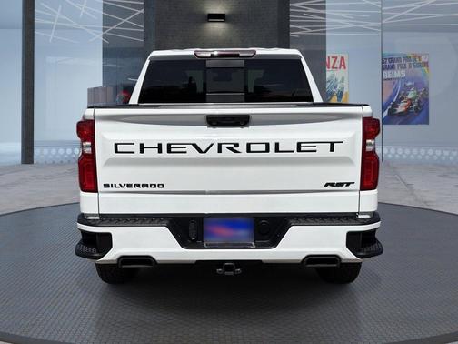 Summit White 2025 Chevrolet Silverado 1500 RST