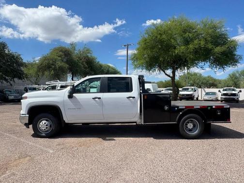 2025 Chevrolet Silverado 3500 WT