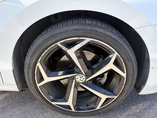 Pure White 2020 Volkswagen Passat 2.0T R-Line