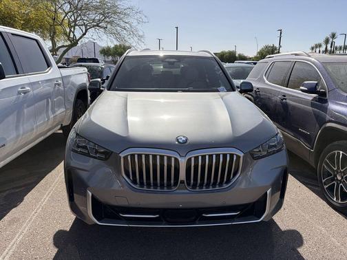 Skyscraper Grey Metallic 2024 BMW X5 xDrive40i