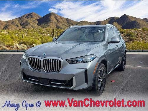 Skyscraper Grey Metallic 2024 BMW X5 xDrive40i