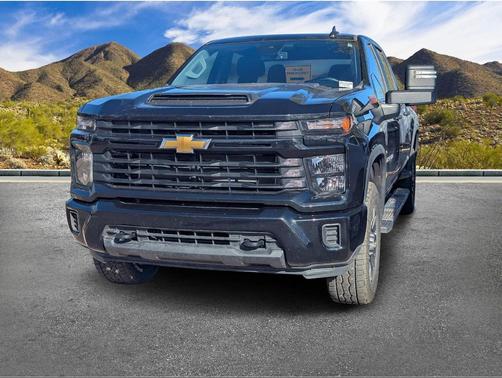 2024 Chevrolet Silverado 2500 Custom